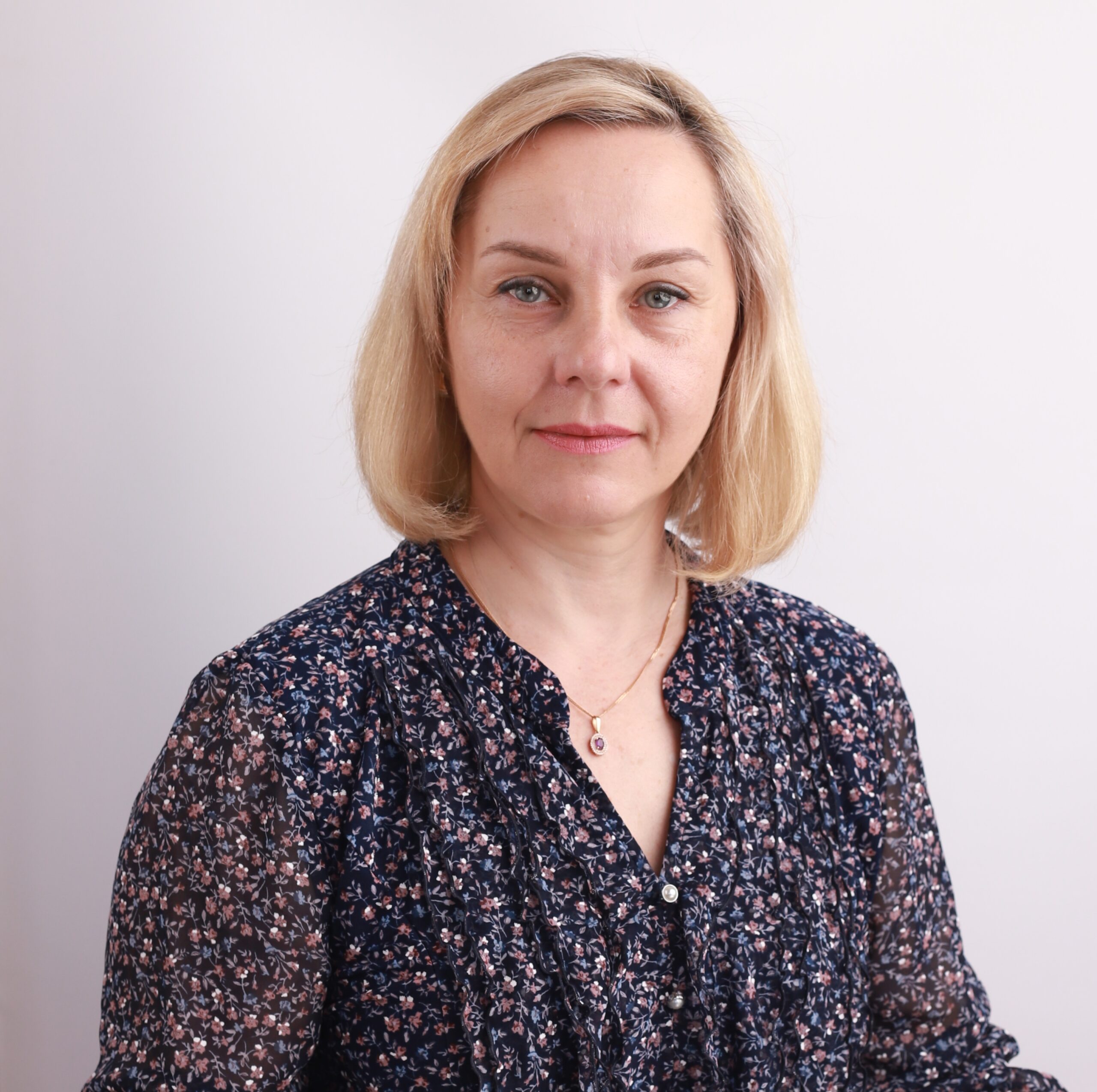 <p>Захаренко Татьяна Григорьевна<br />Воспитатель дошкольного образования.Образование высшее. Высшая квалификационная категория.</p>